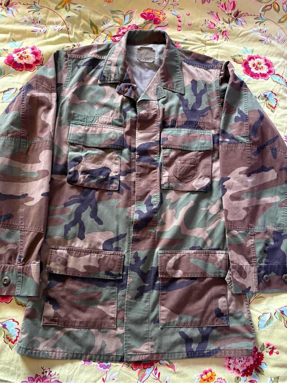 U.S. Military Issue BDU M81 woodland camo coat small long 33-37”x71” GUC